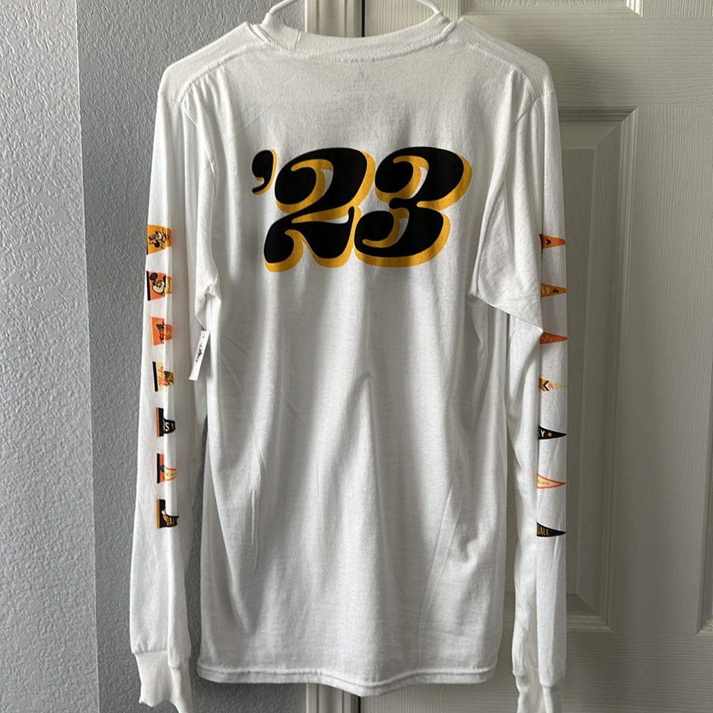 NWT Disneyland Resort Mickey & Friends 2023 pennants long sleeve shirt sz XS - Picture 3 of 7